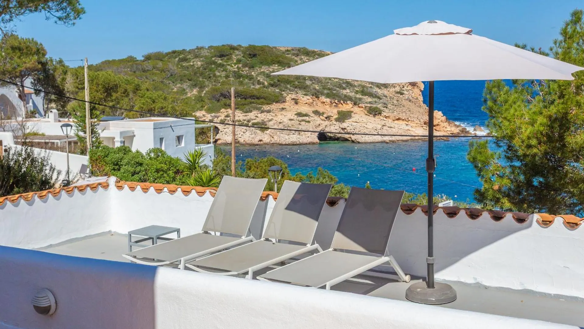 ** Aparthotel Apartmentos Nort Portinatx Spain